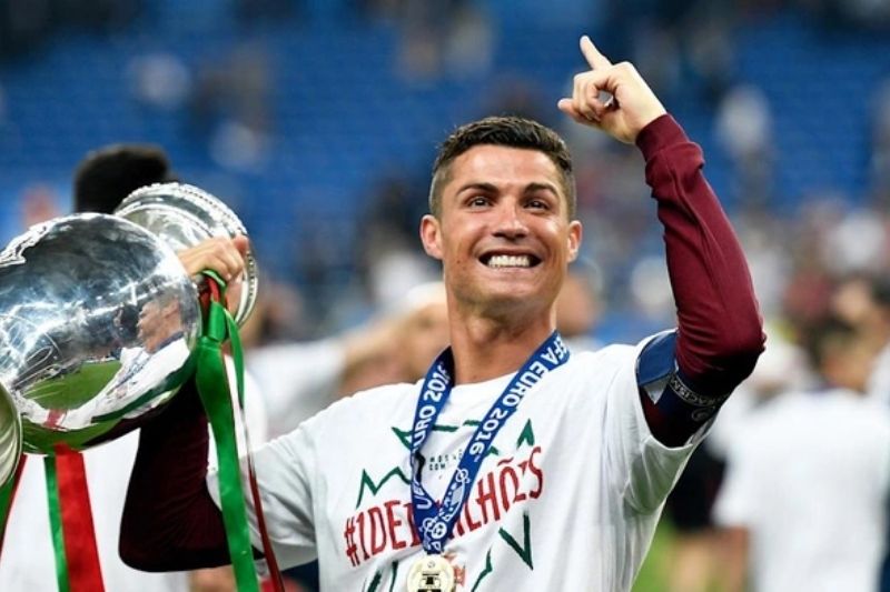 Cristiano Ronaldo: Hành Trình Trở Thành Biểu Tượng Vĩnh Cửu Của Ý Chí Và Kỷ Lục